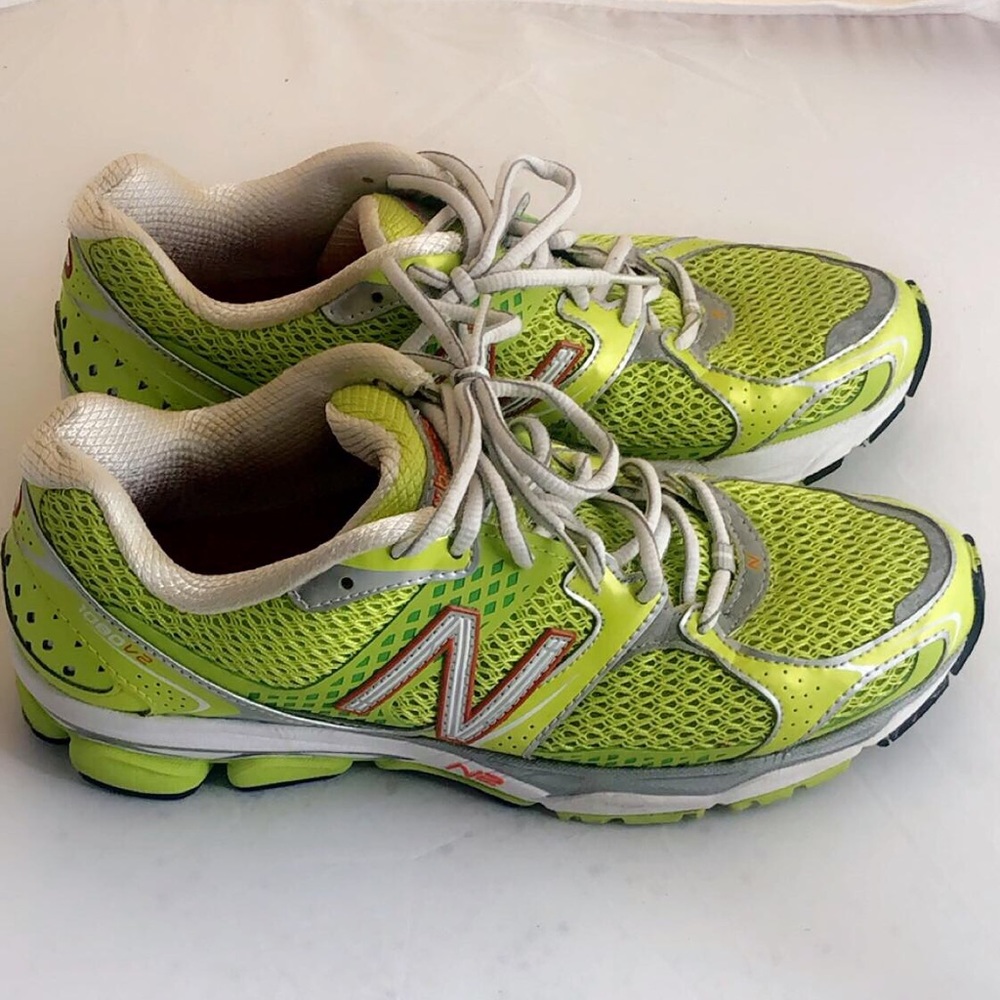 New Balance lime green tennis shoes